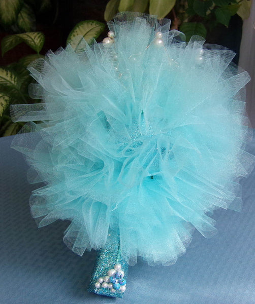 Full View - pearls on handle is the front