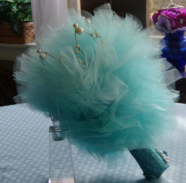 Side View-Easy to Fluff Out